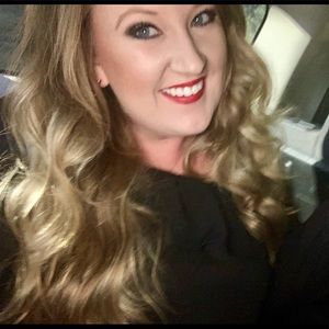 Meet your Posher, Carlee